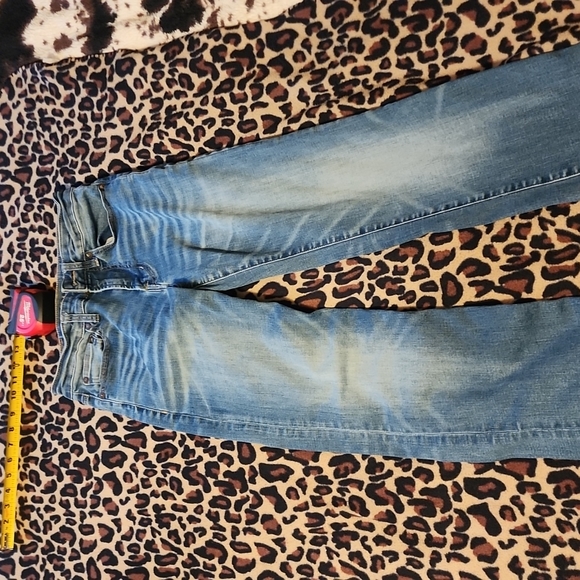 Jeans - Picture 2 of 4